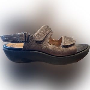 CLARKS UN HARVEST BRONZE LEATHER SANDALS